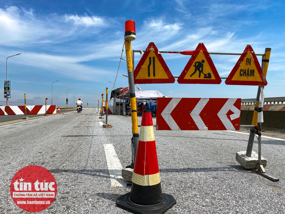 Toàn cảnh công trường sửa chữa cầu Thăng Long - Ảnh 3.