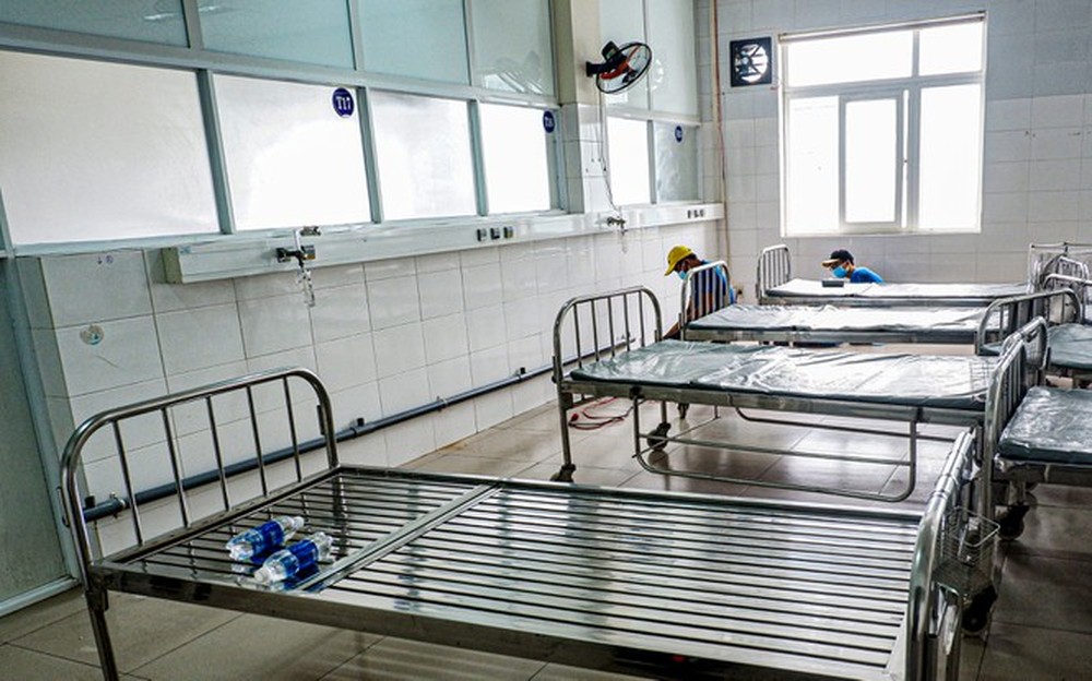 Bên trong Bệnh viện dã chiến Hòa Vang, điểm nóng nhất Đà Nẵng - Ảnh 5.