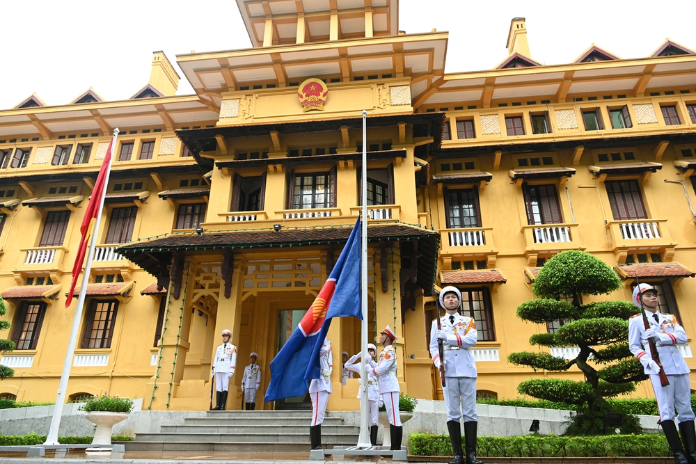 Phó Thủ tướng Phạm Bình Minh: ASEAN đã tiến một bước dài, từ chia rẽ đến hòa thuận - Ảnh 10.