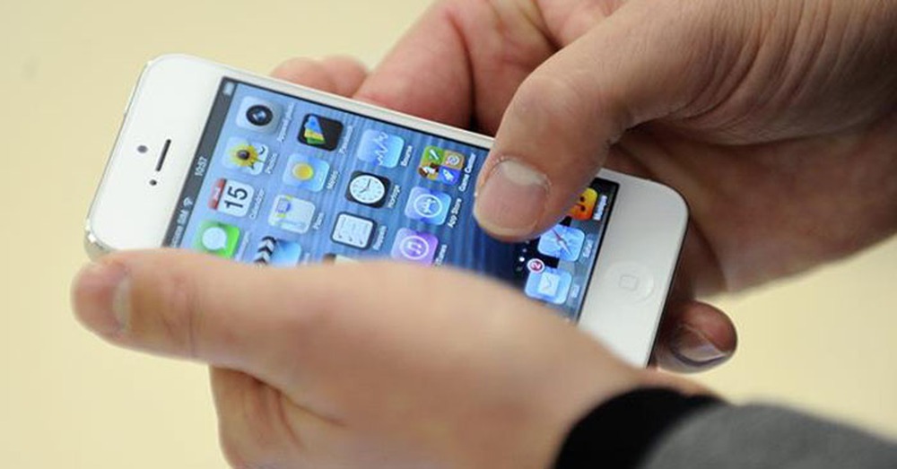 Loạt iPhone đầu tiên về Việt Nam có giá không tưởng - Ảnh 12.