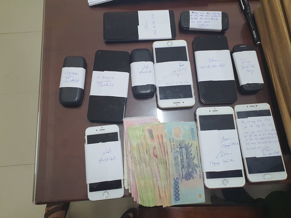 Quảng Nam: Triệt phá đường dây đánh bạc tiền tỉ, bắt 11 bị can - Ảnh 2.