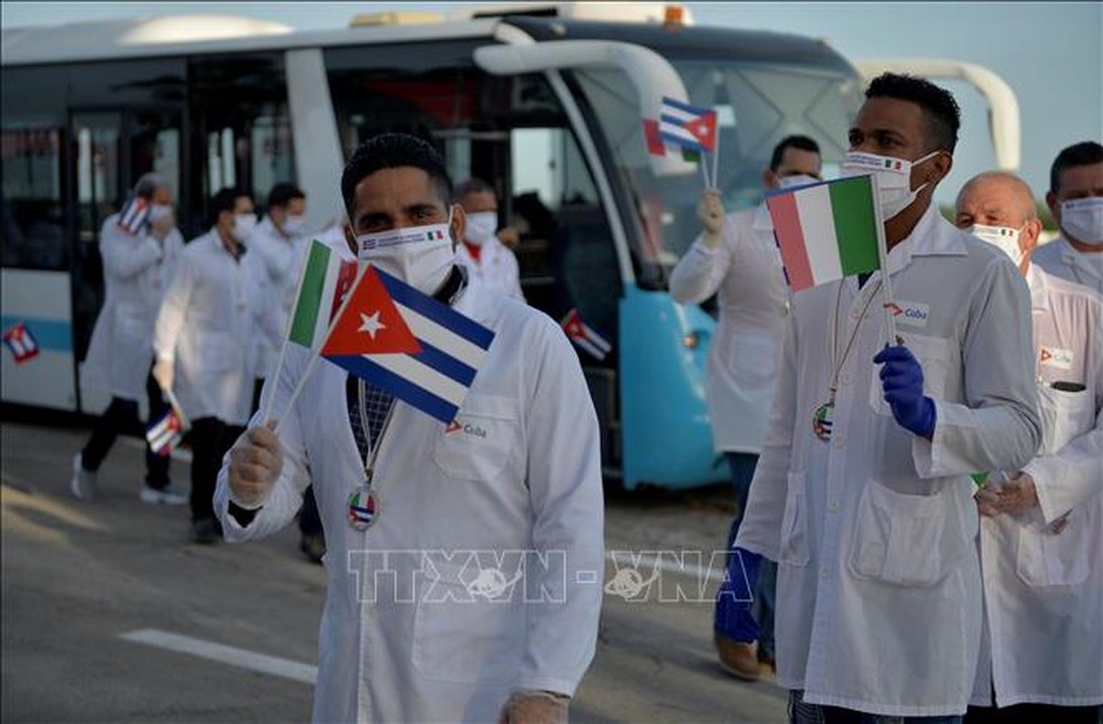 Đoàn bác sĩ quốc tế Cuba được đề cử giải Nobel Hòa bình - Ảnh 1.