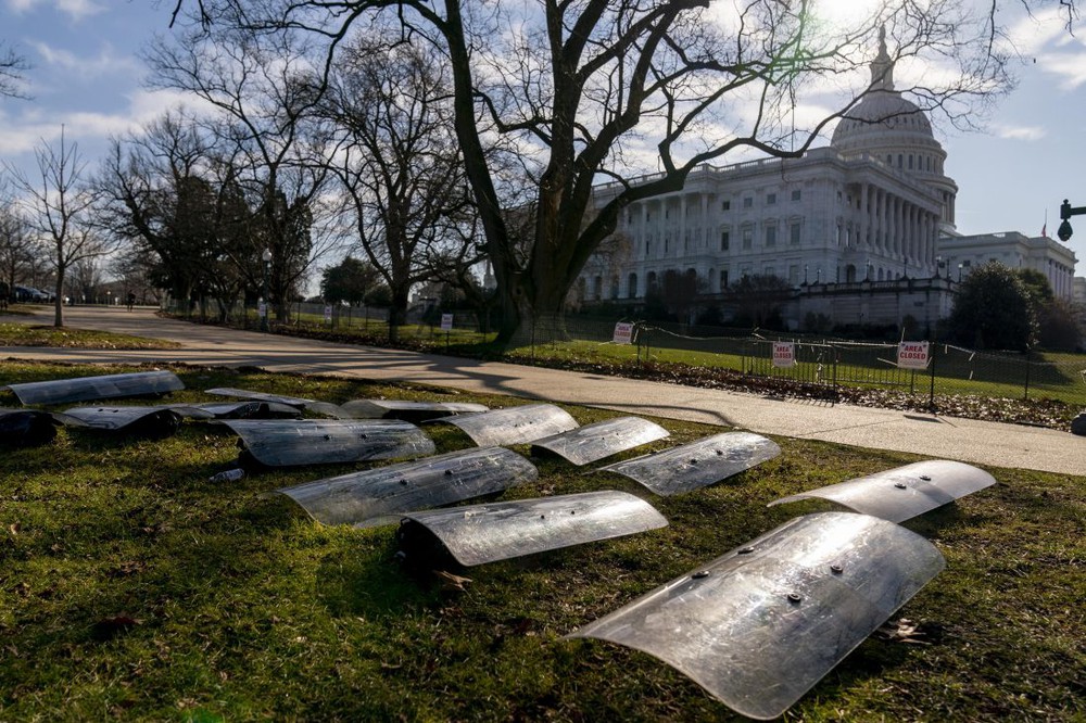Diễn tập lễ nhậm chức của ông Biden bị hoãn, Washington chuẩn bị cho điều tồi tệ nhất - Ảnh 2.