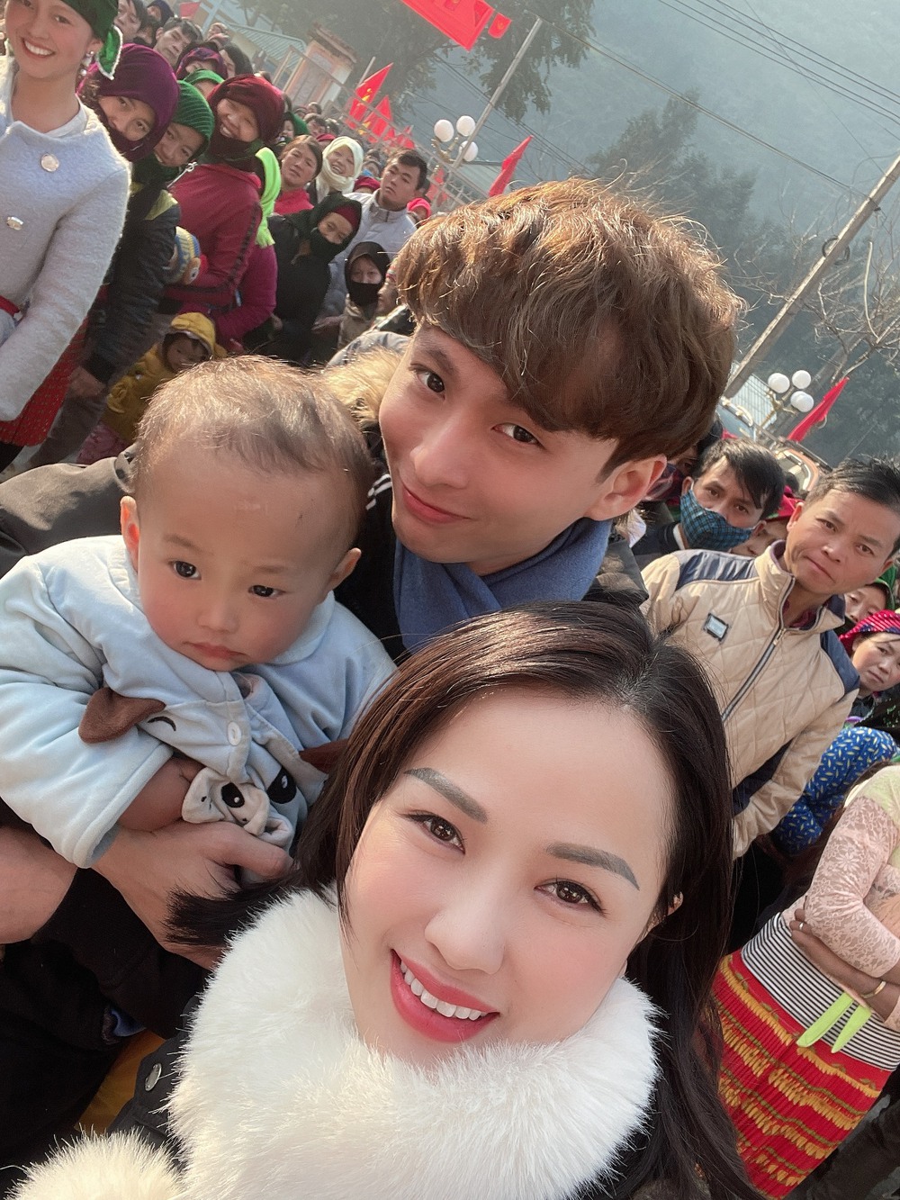 MC Thùy Dương lên Hà Giang làm thiện nguyện - Ảnh 9.