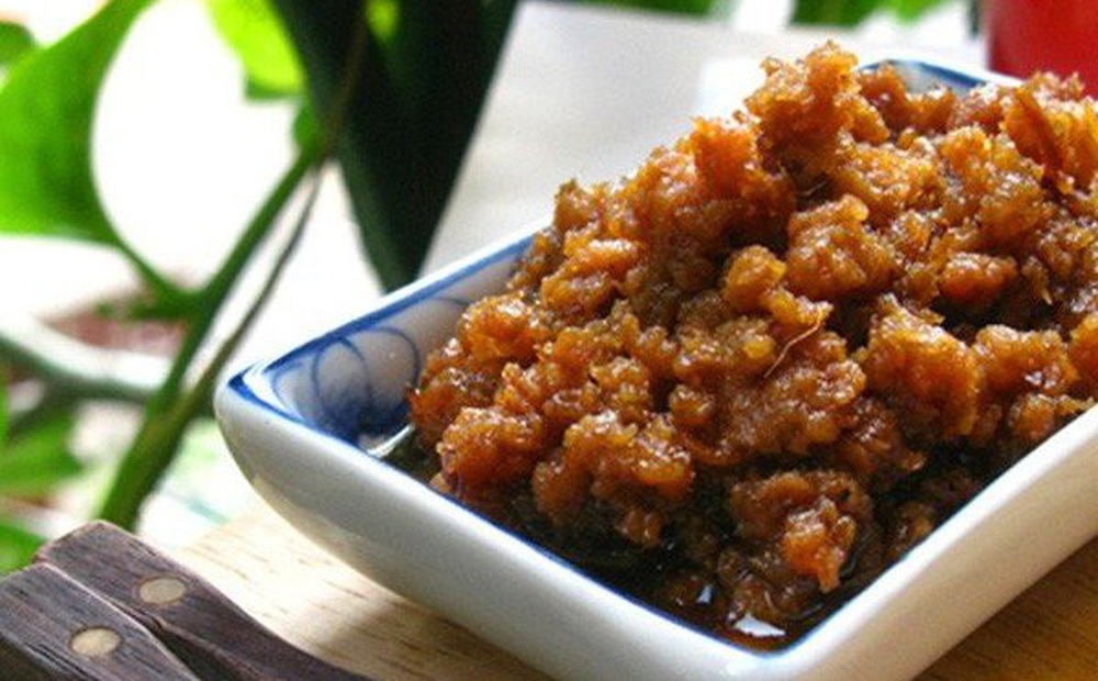 Thịt chưng mắm tép ngon thần sầu khi có thêm gia vị "rẻ như cho" này