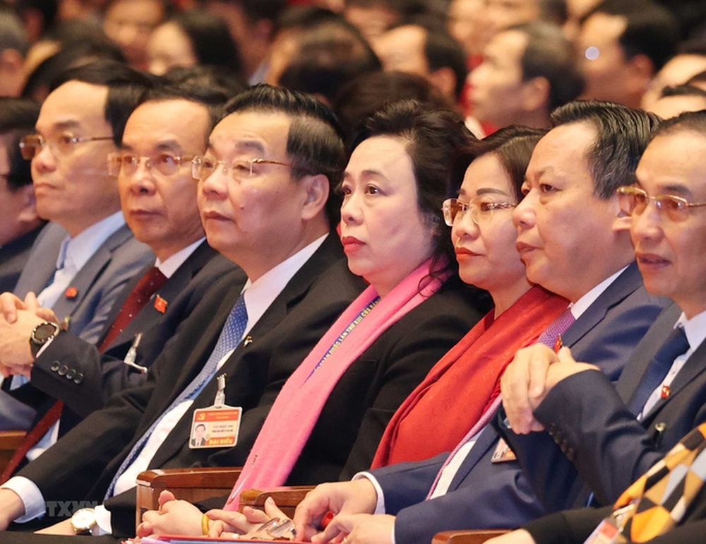 Ông Vương Đình Huệ điều hành phiên thảo luận Văn kiện Đại hội XIII - Ảnh 2.
