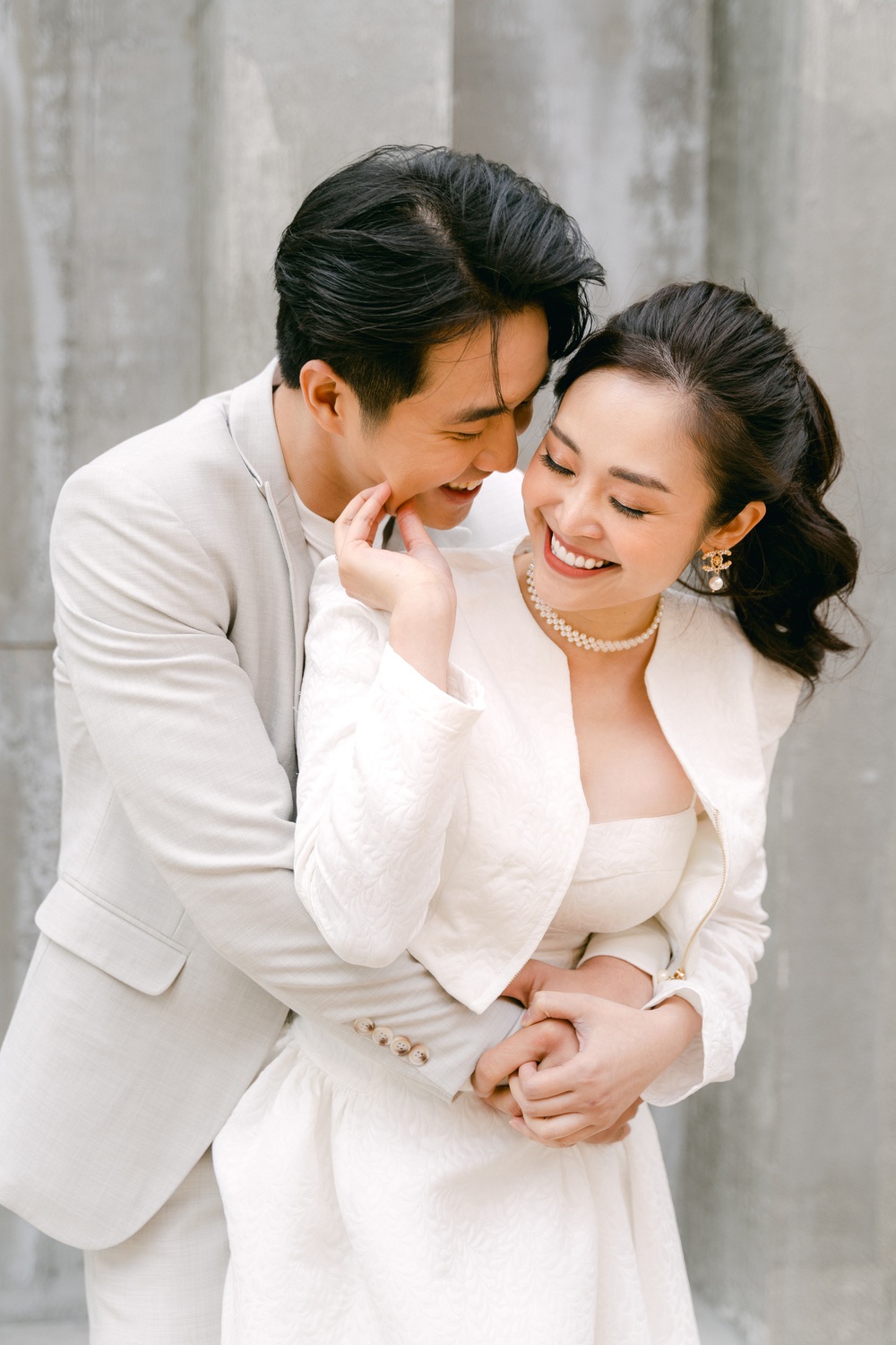 Ảnh cưới của MC Thùy Linh và diễn viên Hiếu Su - Ảnh 2.