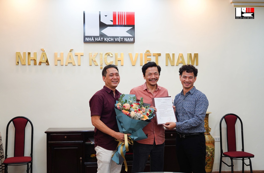 NSND Trung Anh chia tay Nhà hát Kịch Việt Nam sau hơn 40 năm cống hiến - Ảnh 4.