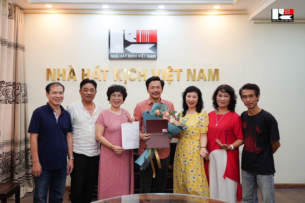 NSND Trung Anh chia tay Nhà hát Kịch Việt Nam sau hơn 40 năm cống hiến - Ảnh 5.