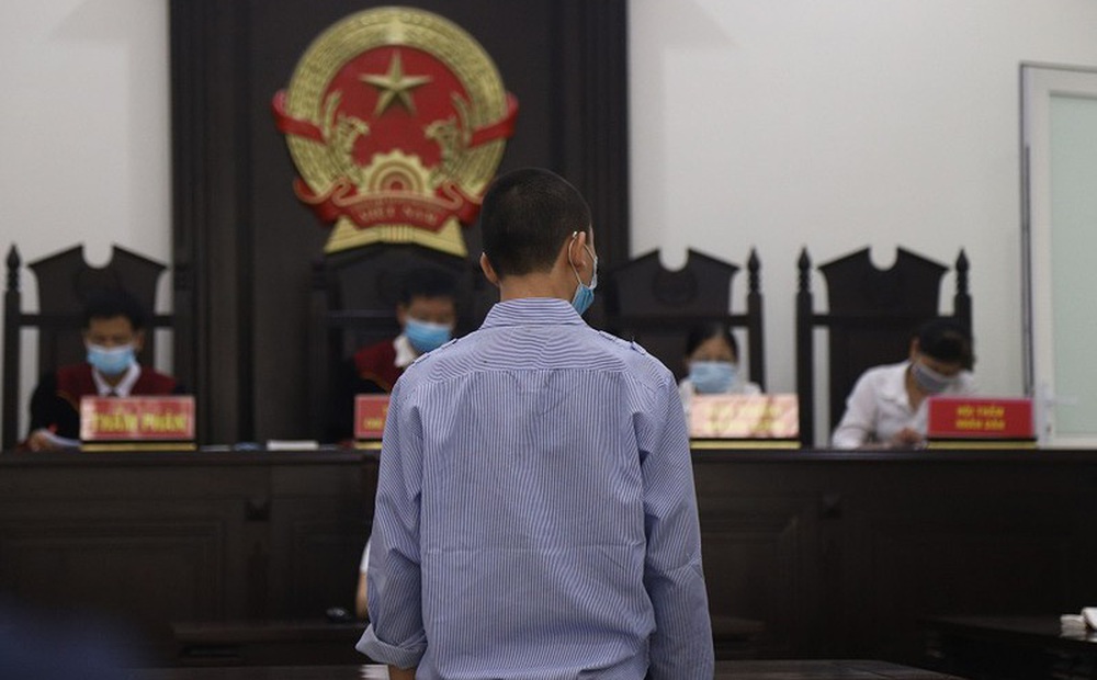 Hà Nội: Nam sinh lớp 9 đâm tử vong bạn học cùng trường bị phạt 8 năm tù