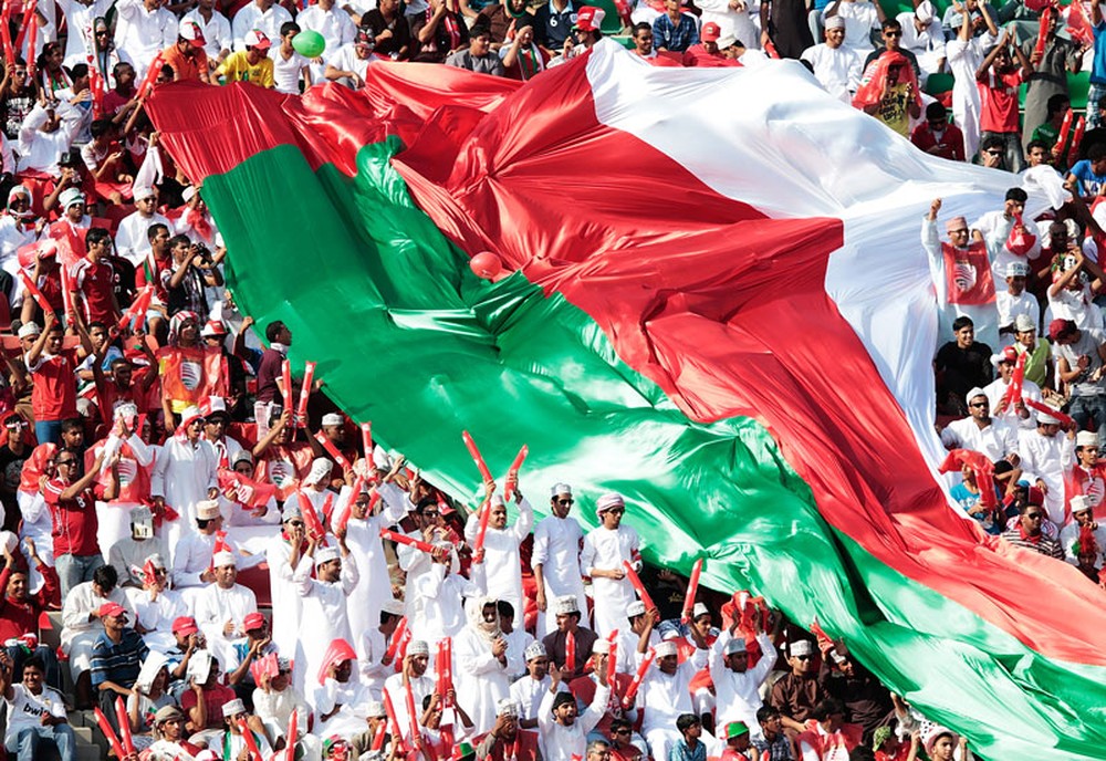 17.000 khán giả được vào sân cổ vũ trận ĐT Oman gặp ĐT Việt Nam - Ảnh 1.