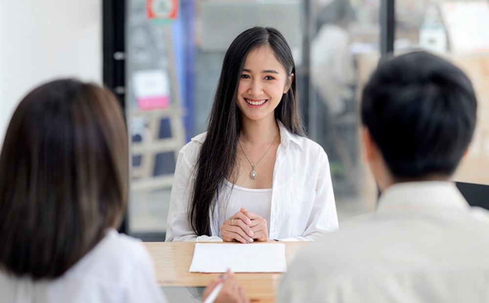 Đi xin việc thì bị hỏi éo le: Chọn uống một thứ của ngựa hoặc người khi đang sắp chết vì khát ở sa mạc? - Đáp án khiến ai nấy đều bàng hoàng