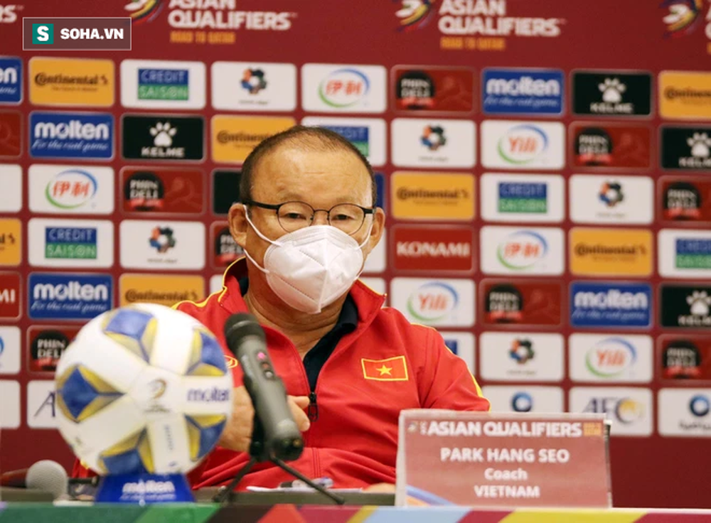Đội tuyển Việt Nam nhận tin xấu từ FIFA, cột mốc đáng nhớ của thầy Park lung lay dữ dội - Ảnh 2.