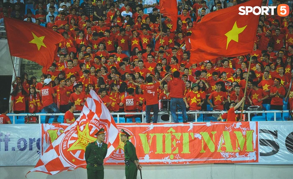 Khán giả có thể vào sân cổ vũ cho đội tuyển Việt Nam trận gặp Nhật Bản và Saudi Arabia - Ảnh 1.