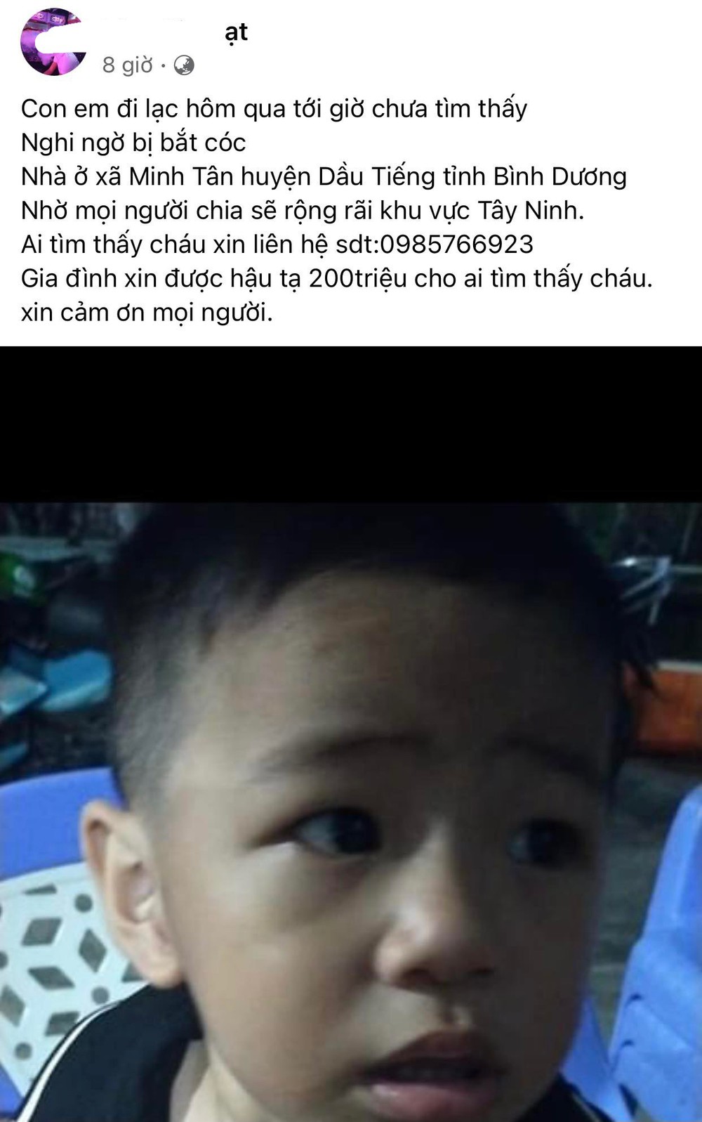 Bé trai 2 tuổi mất tích bí ẩn khi chơi trước sân nhà - Ảnh 2.