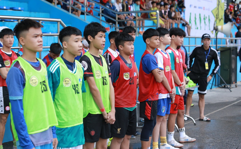 Thế lực mới có bước đi đáng khen, sẽ góp sức cùng HLV Park làm hùng mạnh bóng đá Việt?