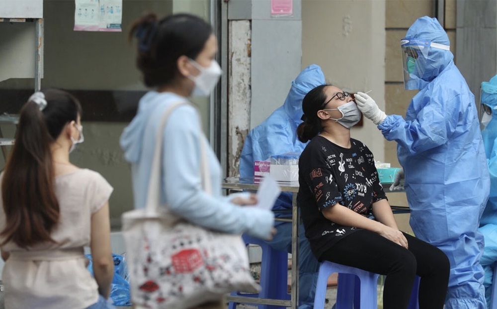Ngày 2/10, Hà Nội phát hiện 20 ca mắc Covid-19 đều liên quan 'ổ dịch' ở Bệnh viện Việt Đức