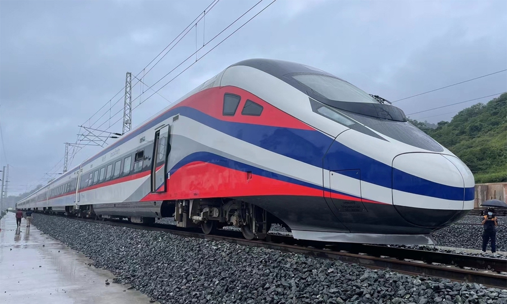 Điều thầm kín đằng sau tàu cao tốc Trung Quốc vừa xây cho Lào - Ảnh 1.