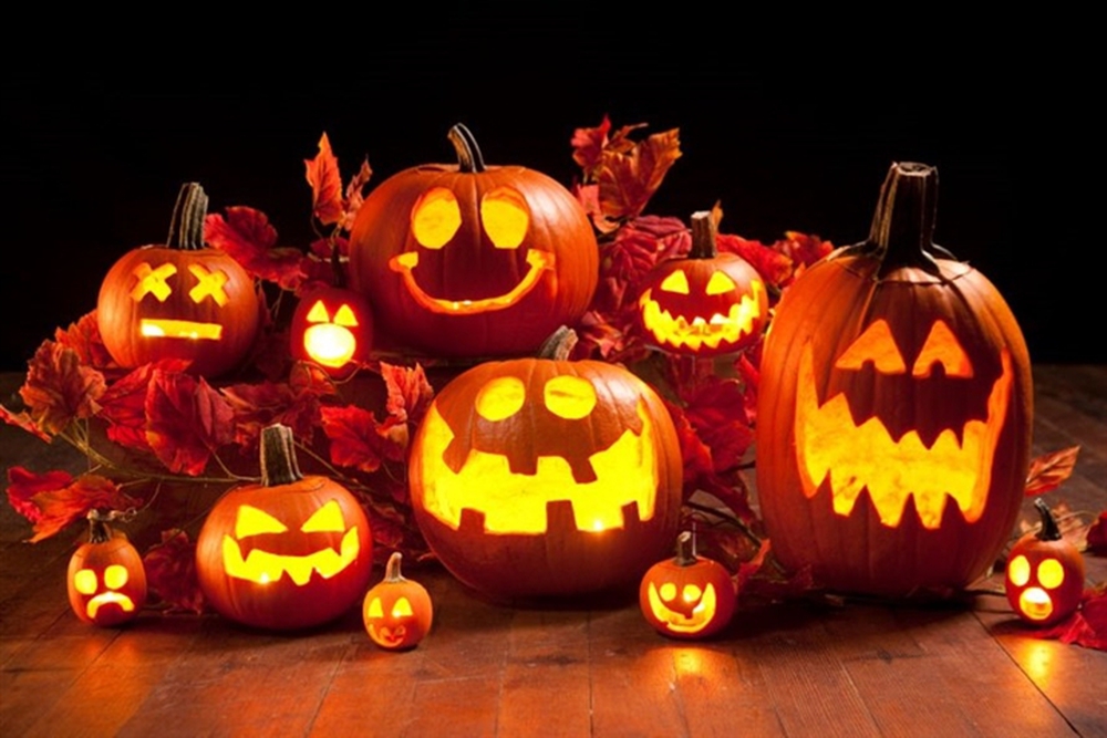 Vì sao quả bí ngô trở thành biểu tượng của lễ hội Halloween? - Ảnh 1.