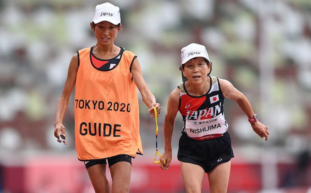 Từ câu chuyện bà lão Nhật Bản 66 tuổi lọt top chạy nhanh nhất thế giới: Đừng bao giờ coi thường giấc mơ của chính mình!