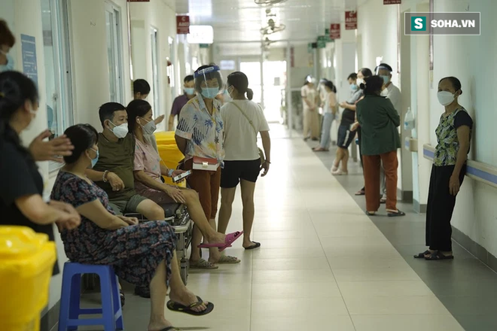 Cận cảnh khu điều trị của BV Thanh Nhàn dành cho gần 200 bệnh nhân từ BV Việt Đức sang - Ảnh 2.