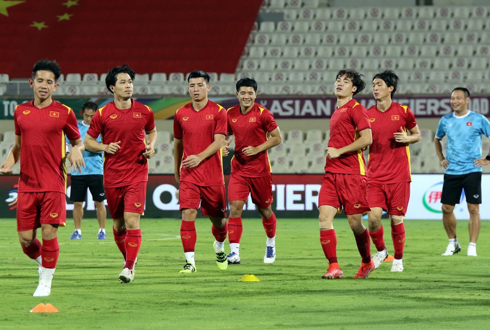 NÓNG: Thầy Park chốt danh sách đấu Trung Quốc, 1 nhà vô địch AFF Cup bị gạch tên - Ảnh 1.