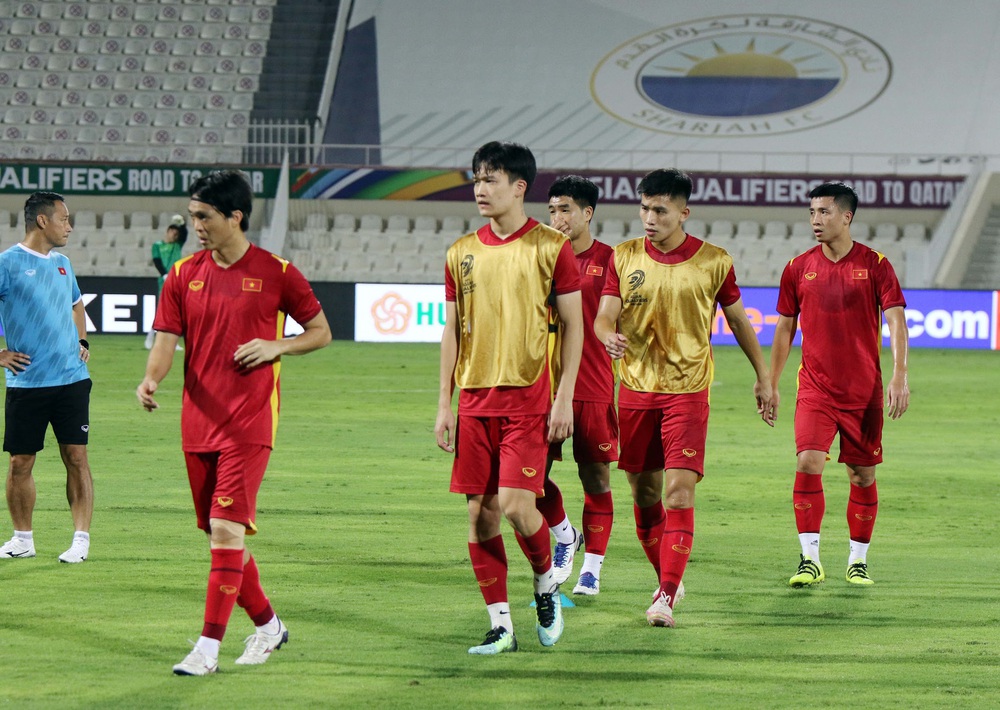 Đội tuyển Việt Nam làm quen sân, sẵn sàng bước vào trận đấu gặp tuyển Trung Quốc - Ảnh 4.