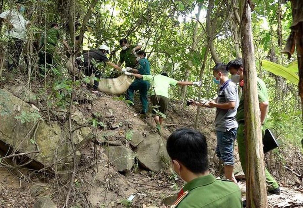 Lời khai của kẻ hiếp dâm bé gái rồi chở lên núi bóp cổ đến chết - Ảnh 1.
