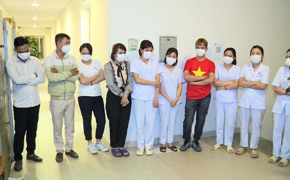 Số tiền nhóm nhân viên phòng khám bán phiếu xét nghiệm Covid-19 giả ở sân Mỹ Đình thu lời