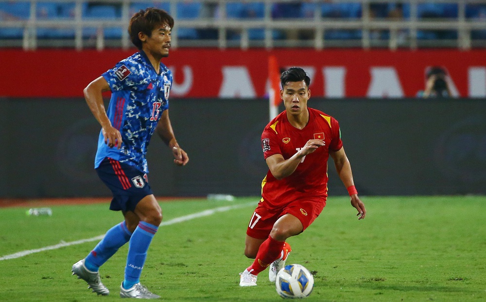 Tuyển Việt Nam lộ rõ điểm yếu "chết người", thầy Park có dám thay đổi vì mục tiêu AFF Cup?