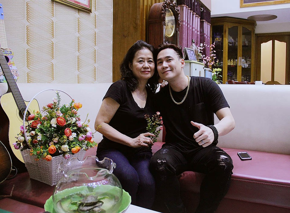 Bố tôi nói thẳng: Xướng ca vô loài, người như con mà nổi tiếng được là cực kỳ khó - Ảnh 4. Bố tôi nói thẳng: Xướng ca vô loài, người như con mà nổi tiếng được là cực kỳ khó - Ảnh 4.