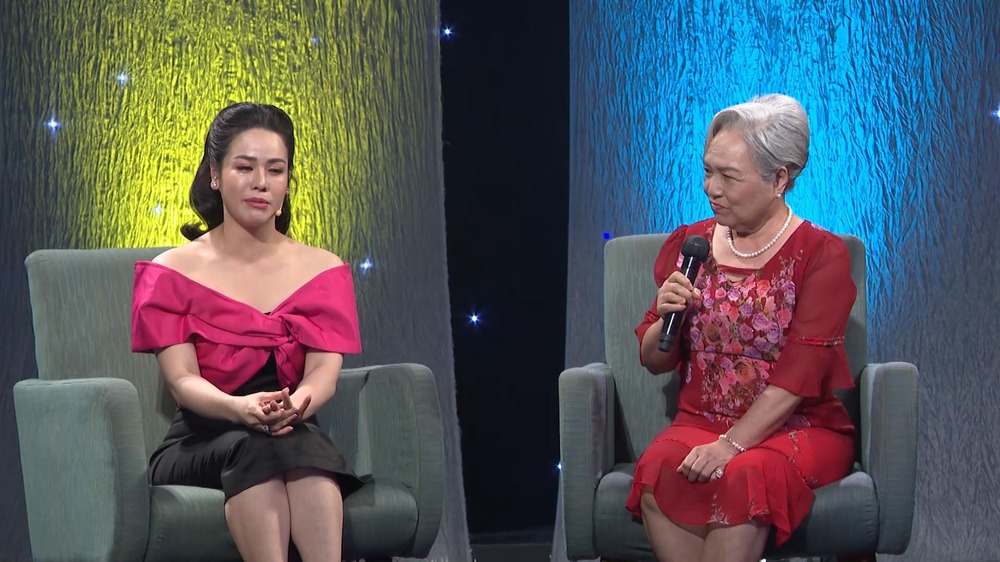 Nhật Kim Anh: Trên đường chuyển vào Nam, chúng tôi bị cướp hết vàng - Ảnh 3. Nhật Kim Anh: Trên đường chuyển vào Nam, chúng tôi bị cướp hết vàng - Ảnh 3.