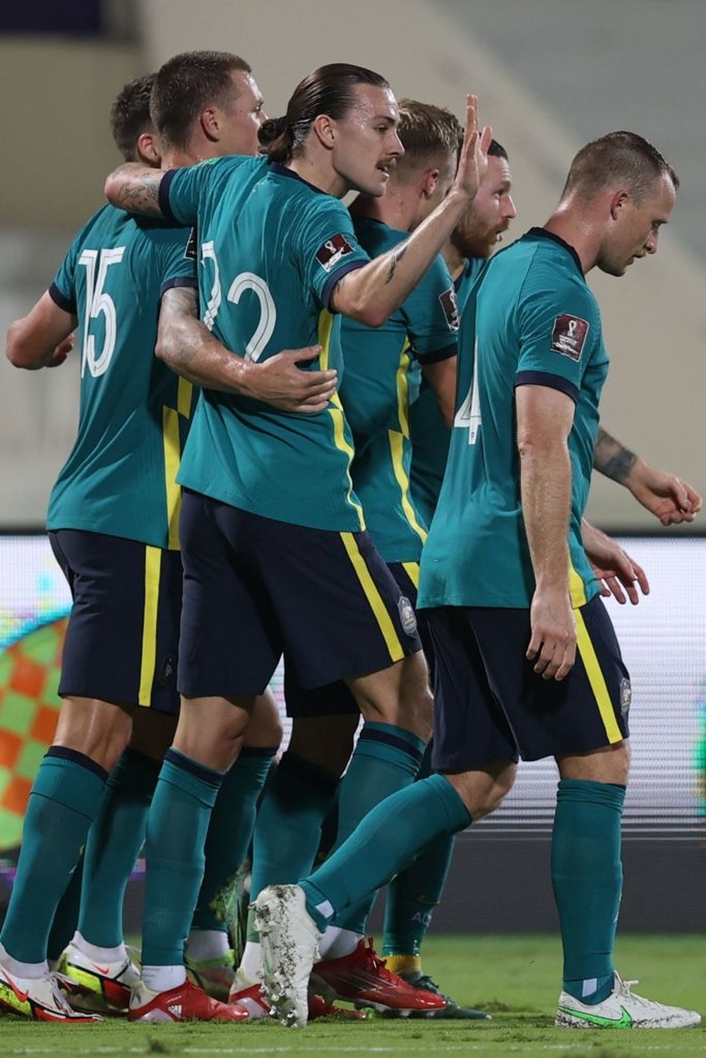 Kết quả Trung Quốc vs Australia: Dính đòn y hệt Việt Nam, Trung Quốc lấy điểm nhờ VAR cứu - Ảnh 3.