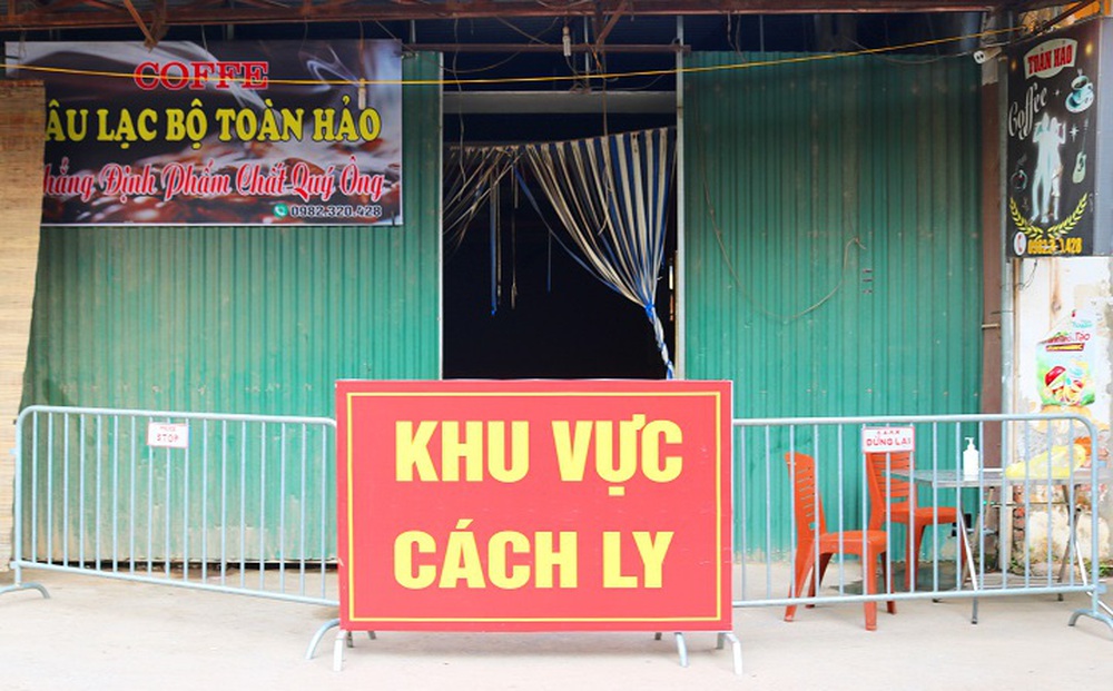 Hà Nội: Khởi tố vụ quán cà phê có 6 nhân viên mắc Covid-19, lây cho 35 người