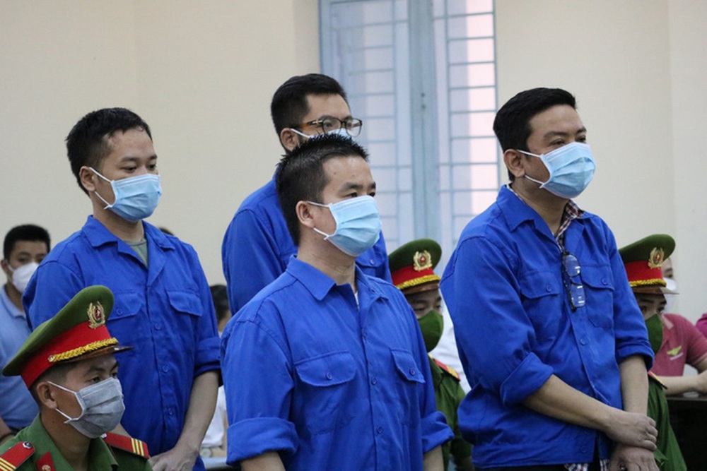 Trương Châu Hữu Danh và 4 bị cáo nhóm Báo Sạch kháng cáo - Ảnh 1.