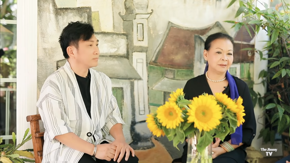 Người ta cứ nói, cô Khánh Ly đi thăm ai là người đó qua đời nhưng không phải vậy - Ảnh 1. Người ta cứ nói, cô Khánh Ly đi thăm ai là người đó qua đời nhưng không phải vậy - Ảnh 1.