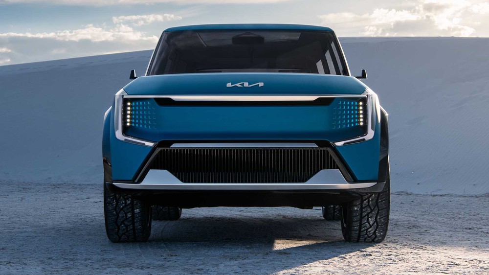 SUV điện Kia EV9 lộ diện: Màn hình trung tâm 27 inch, đi xa 480km, đối đầu VinFast VF e36  - Ảnh 2.