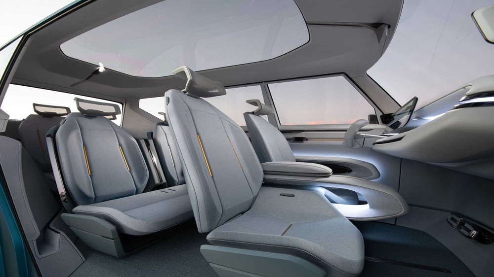 SUV điện Kia EV9 lộ diện: Màn hình trung tâm 27 inch, đi xa 480km, đối đầu VinFast VF e36  - Ảnh 8.