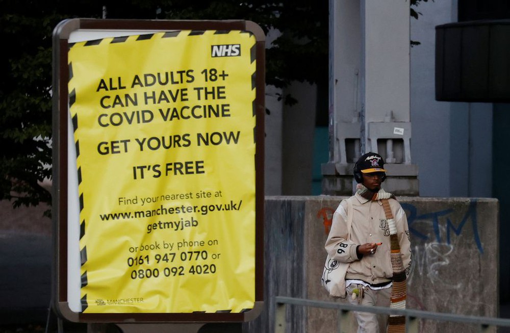 Quốc gia ghi nhận hơn 40.000 ca COVID-19/ngày dù đã tiêm vaccine cho hơn 80% dân số - Ảnh 1.