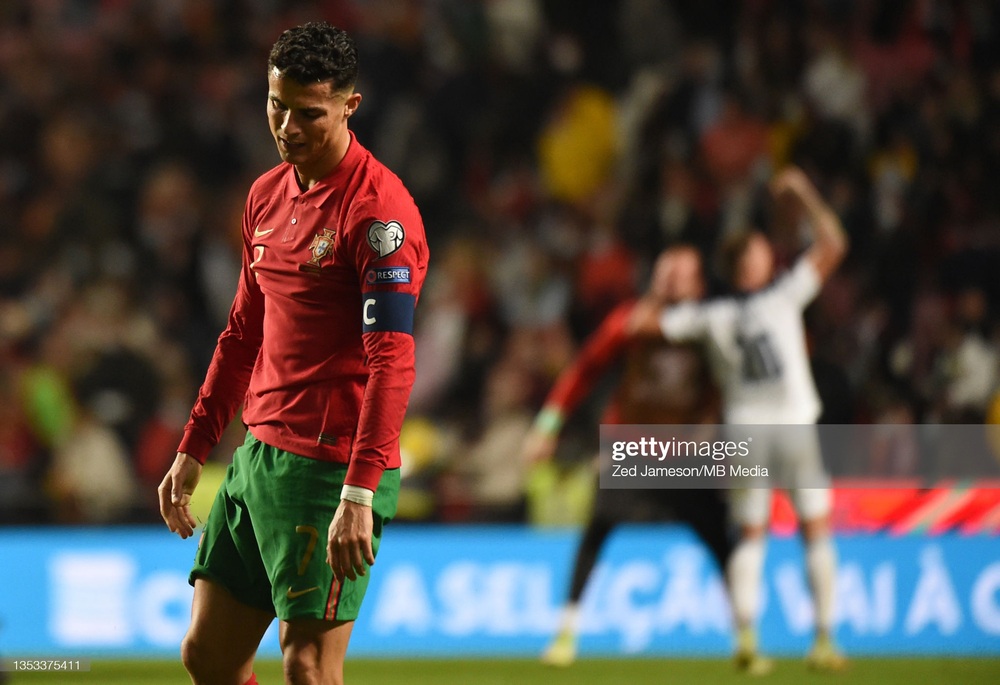 VL World Cup: Ronaldo gặp lá thăm tử thần; Trung Quốc tuyệt vọng sau thông báo từ FIFA - Ảnh 1.