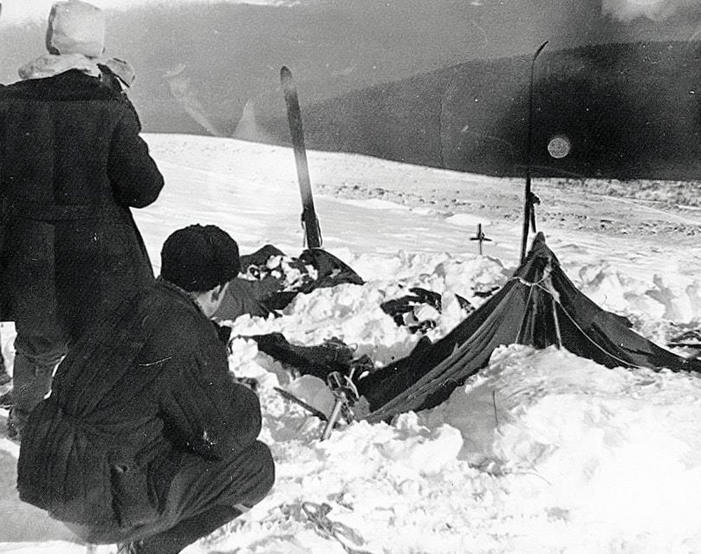 Chuyên gia Liên Xô đau đầu giải bí ẩn 9 thi thể bán khỏa thân sau khi leo núi - Ảnh 3.
