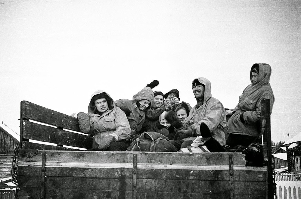 Chuyên gia Liên Xô đau đầu giải bí ẩn 9 thi thể bán khỏa thân sau khi leo núi - Ảnh 1.