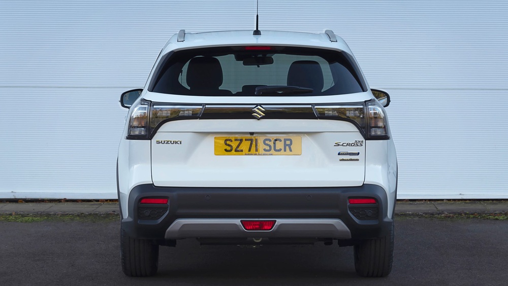 Suzuki S-Cross 2022 lột xác, động cơ hybrid siêu tiết kiệm, khiến Kia Seltos đứng hình - Ảnh 4.