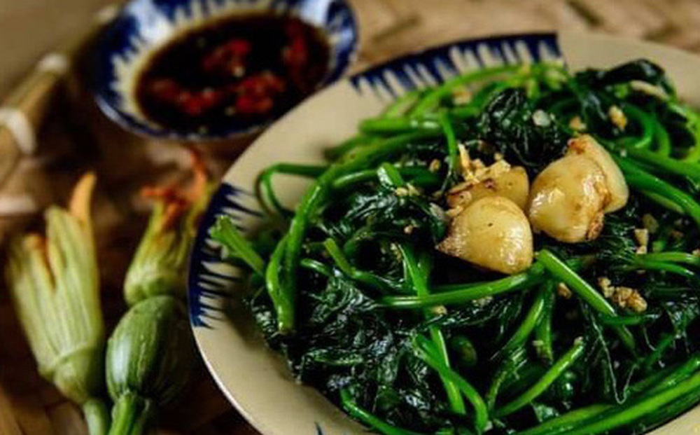 Thứ rau 'rẻ bèo' này được Nhật Bản coi là 'món ăn trường thọ' và chống lão hóa, người Việt có nhiều mà không biết để tận dụng