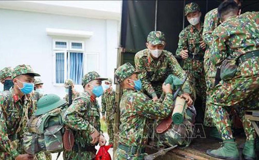 Tướng quân đội: Hơn 4000 cán bộ chiến sỹ đã nhiễm SARS-CoV-2 khi tham gia chống dịch Tướng quân đội: Hơn 4000 cán bộ chiến sỹ đã nhiễm SARS-CoV-2 khi tham gia chống dịch