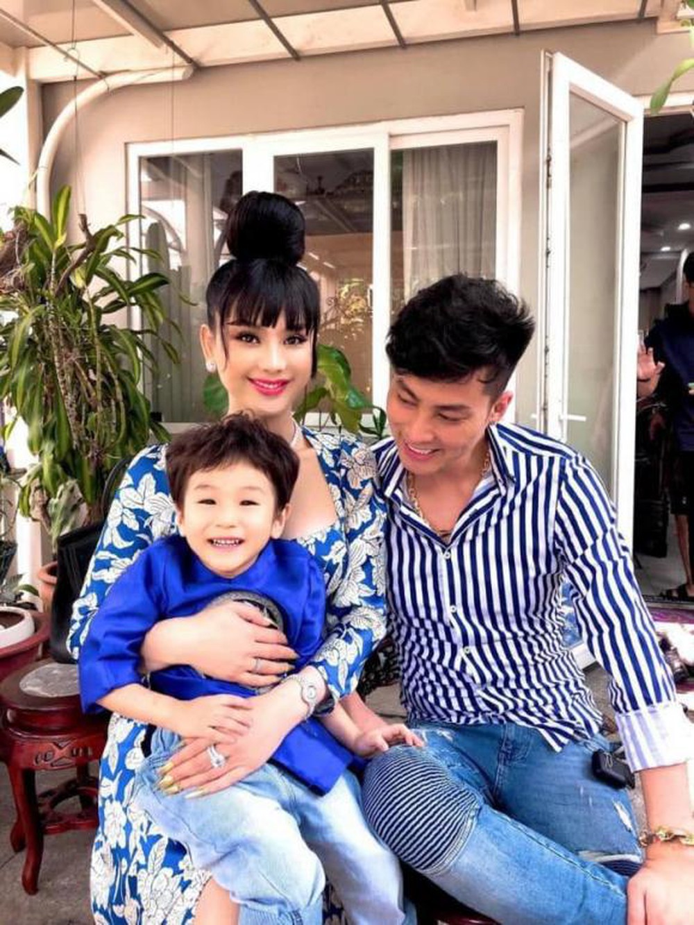 Lâm Khánh Chi ly hôn chồng trẻ: Duyên tình đẹp như cổ tích và cú sốc dọa 'bóc trần' nhau