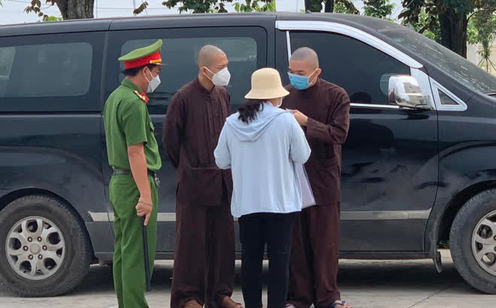 Tịnh thất Bồng Lai kháng cáo đòi hơn 3 tỷ: Tòa tuyên án giữa đêm với nhiều bất ngờ