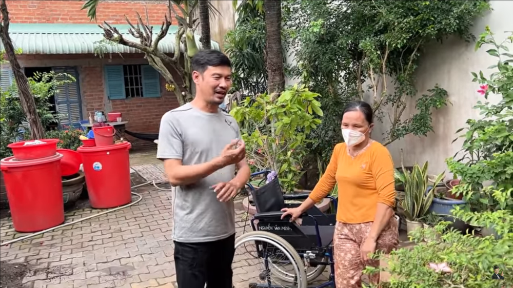 Tiết Cương: Tôi đã gửi đủ 10 triệu đồng, đừng bắt tôi sao kê - Ảnh 3. Tiết Cương: Tôi đã gửi đủ 10 triệu đồng, đừng bắt tôi sao kê - Ảnh 3.