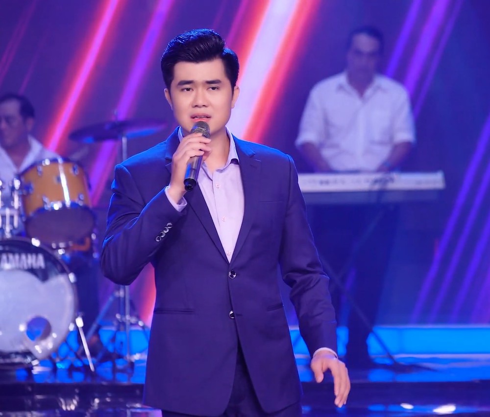 Tao cho mày đi làm nghệ sĩ mà vài ngày, mày đánh lộn, vài ngày người ta đổ máu - Ảnh 1.