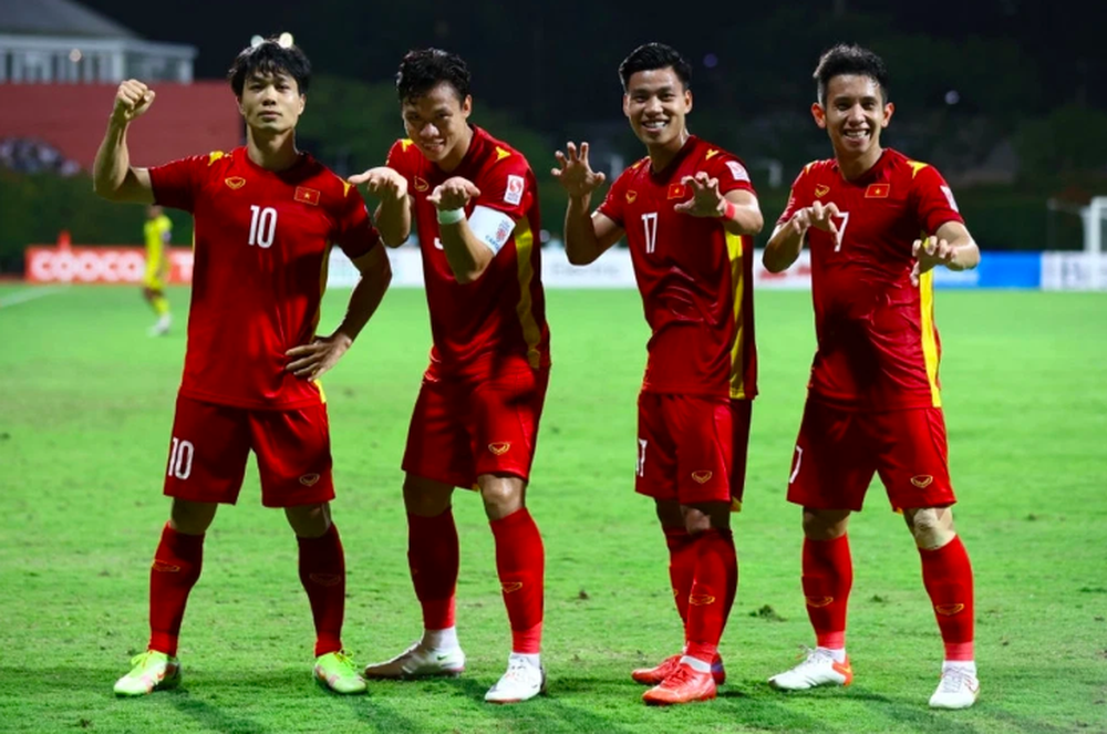 CĐV Indonesia lo lắng trước đại chiến: Cầu nguyện ghi được bàn vào lưới Việt Nam  - Ảnh 2.